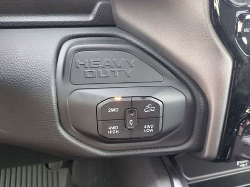 New 2026 RAM 2500 Big Horn AWD/4WD image 36