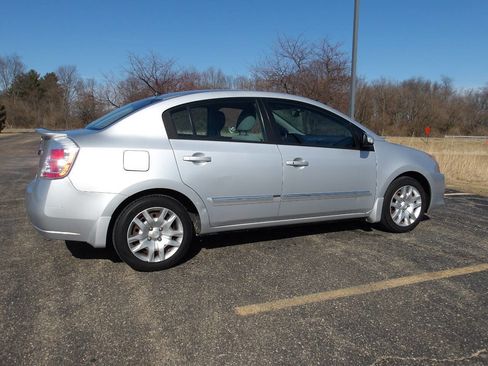 Used 2011 Nissan Sentra 2.0 S w/ Convenience Pkg image 10