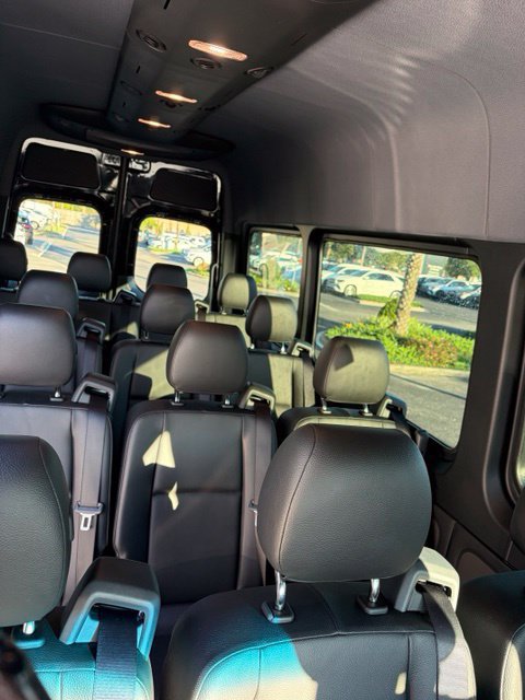 Used 2023 Mercedes-Benz Sprinter 2500 image 5