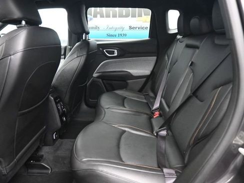 Used 2023 Jeep Compass Latitude AWD/4WD image 9