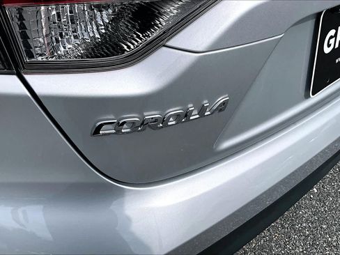 Used 2025 Toyota Corolla LE w/ LE Premium Package FWD image 30
