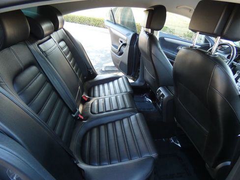 Used 2014 Volkswagen CC Sport image 34