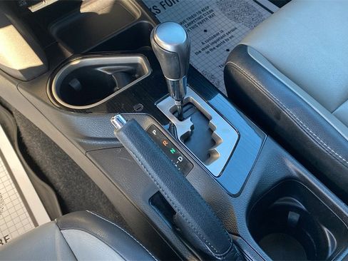 Used 2018 Toyota RAV4 Limited image 22