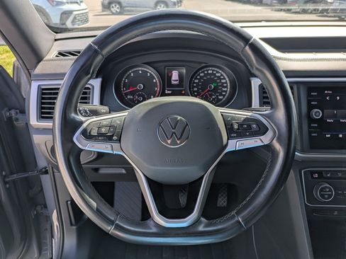Used 2020 Volkswagen Atlas Cross Sport SE w/ Towing Package AWD/4WD image 18