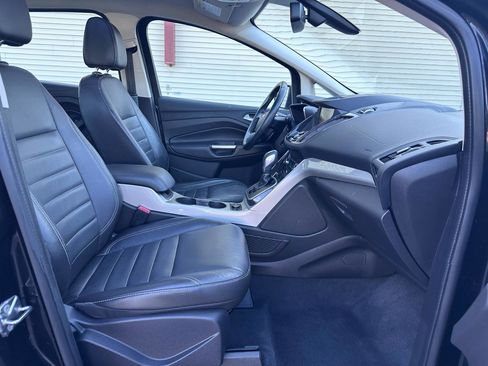 Used 2015 Ford C-MAX Energi SEL w/ Equipment Group 303A FWD image 32