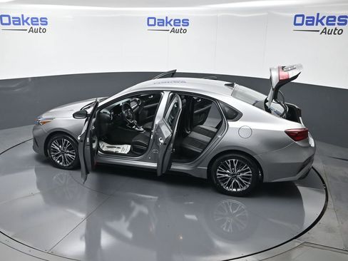 Certified 2024 Kia Forte GT-Line image 58