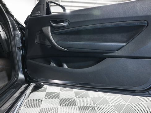 Used 2018 BMW M2 Base image 23
