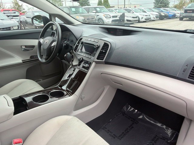 Used 2010 Toyota Venza AWD image 28