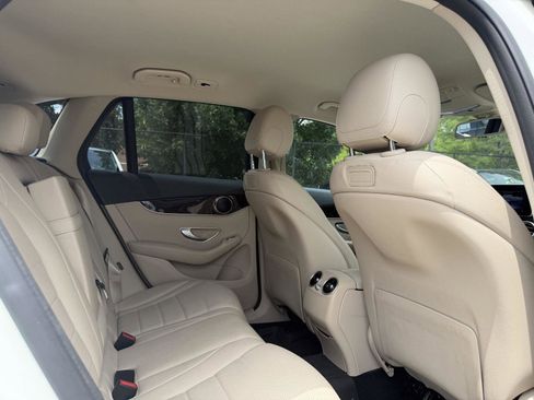 Certified 2019 Mercedes-Benz GLC 300 image 28