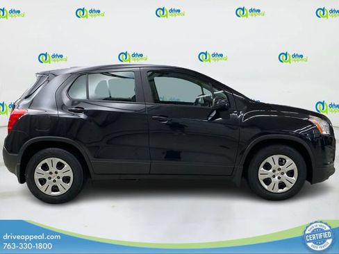 Used 2015 Chevrolet Trax LS w/ LPO, Protection Package FWD image 4