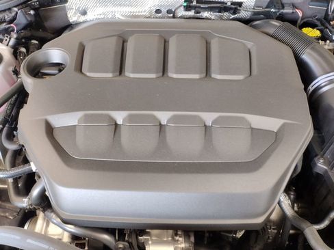 New 2025 Volkswagen GTI Autobahn image 8