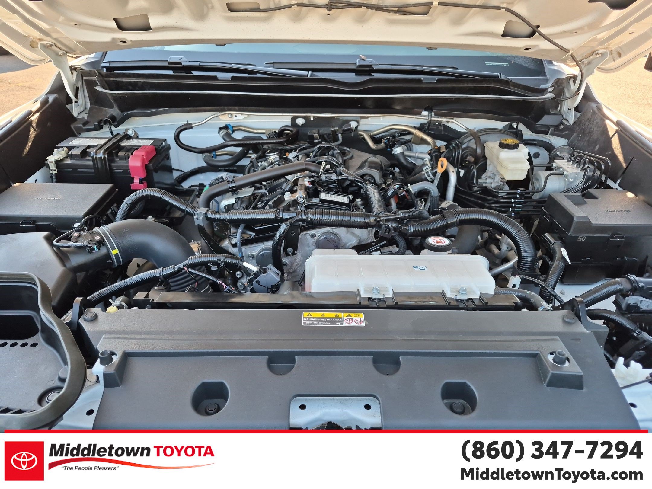 Used 2025 Toyota Tacoma SR5 AWD/4WD image 37