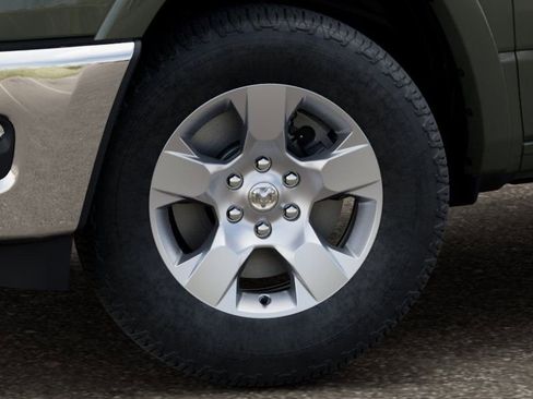 New 2026 RAM 1500 4x4 Crew Cab image 9