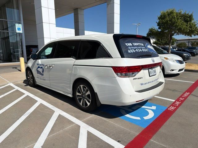 Used 2016 Honda Odyssey Touring Elite image 4
