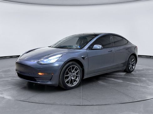 Used 2021 Tesla Model 3 Standard Range Plus RWD image 1