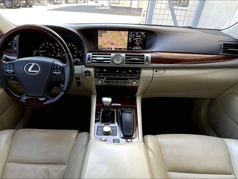 Used 2015 Lexus LS 460 image 15