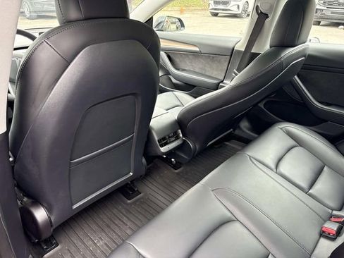 Used 2022 Tesla Model 3 image 15