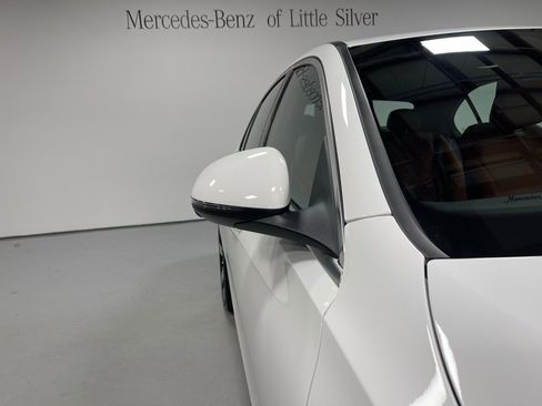 Used 2025 Mercedes-Benz C 300 4MATIC Sedan image 12