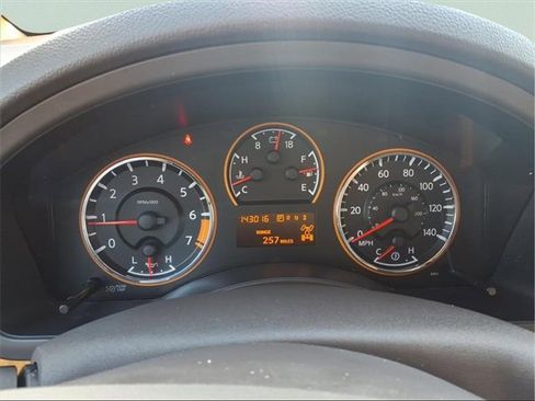 Used 2014 Nissan Armada Platinum w/ Platinum Reserve Package image 16