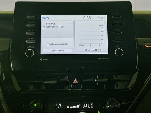 Used 2023 Toyota Camry SE FWD image 23