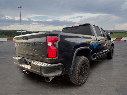 Used 2022 Chevrolet Silverado 2500 High Country w/ Z71 Off-Road Package AWD/4WD image 3