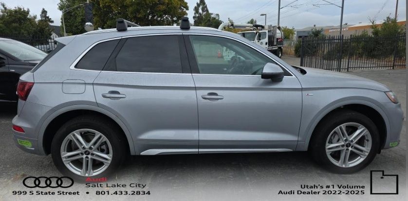 Used 2023 Audi Q5 e Premium Plus w/ Premium Plus Package AWD/4WD image 1