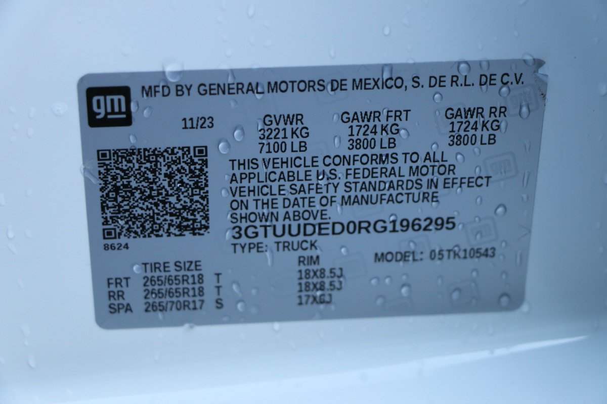 Used 2024 GMC Sierra 1500 SLT w/ SLT Convenience Package AWD/4WD image 28