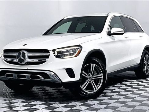 Used 2020 Mercedes-Benz GLC 300 4MATIC image 2