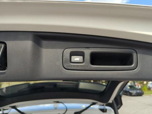 Used 2024 Honda CR-V EX-L image 31