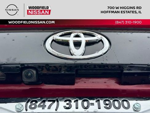 Used 2021 Toyota RAV4 XLE Premium AWD/4WD image 14