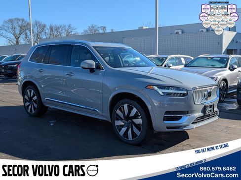 Certified 2024 Volvo XC90 T8 Plus w/ Protection Package Premier image 2