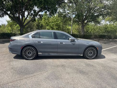 New 2026 BMW i7 eDrive50 w/ Executive Package image 3