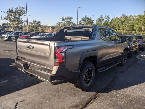 New 2026 Chevrolet Silverado EV Trail Boss w/ Premium Package image 8