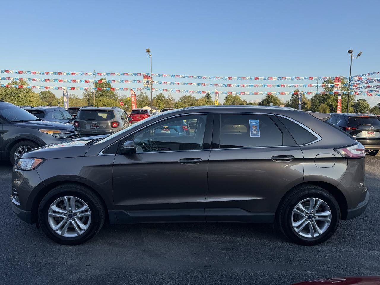 Used 2019 Ford Edge SEL w/ Cold Weather Package AWD/4WD image 9