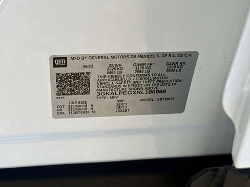 Used 2024 GMC Terrain SLT image 44