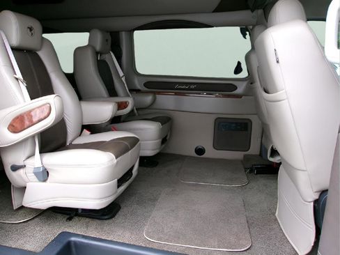 Used 2021 Ford Transit 150 Low Roof RWD image 17