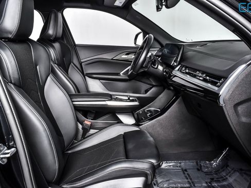 Used 2025 BMW X2 xDrive28i image 37