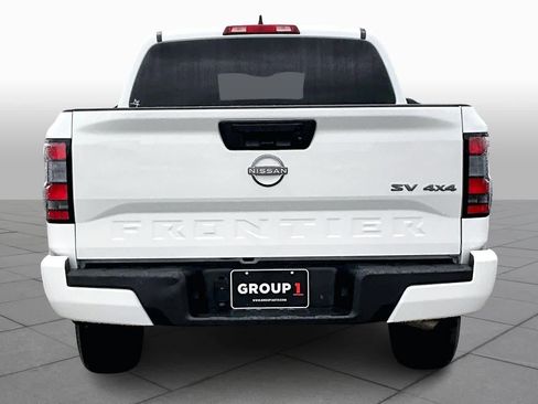 Certified 2023 Nissan Frontier SV w/ Tow Package image 4