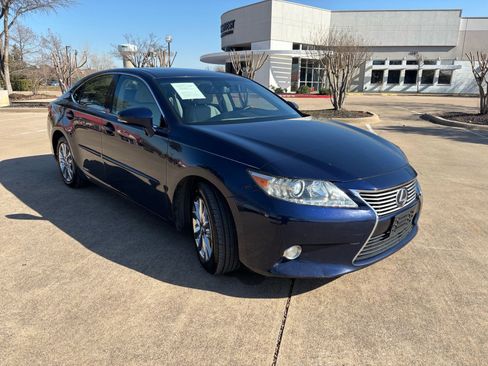 Used 2013 Lexus ES 300h image 3