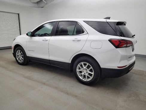 Used 2023 Chevrolet Equinox LT image 3