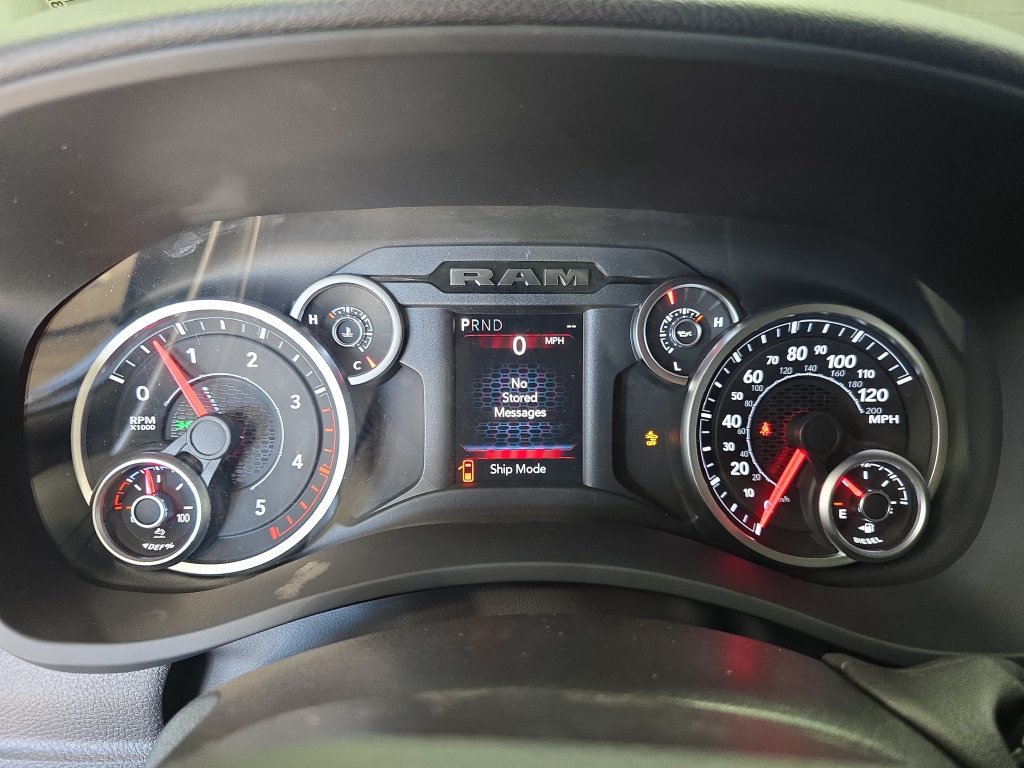 New 2027 RAM 3500 Big Horn AWD/4WD image 19