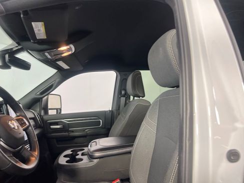 Used 2024 RAM 2500 Big Horn w/ Sport Appearance Package image 27