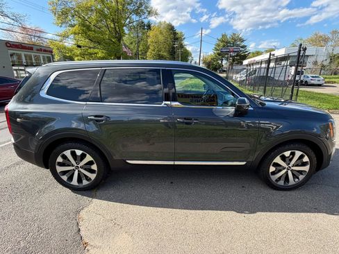 Used 2021 Kia Telluride EX w/ EX Premium Package AWD/4WD image 4