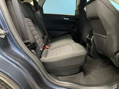 Used 2024 Ford Edge SE image 45