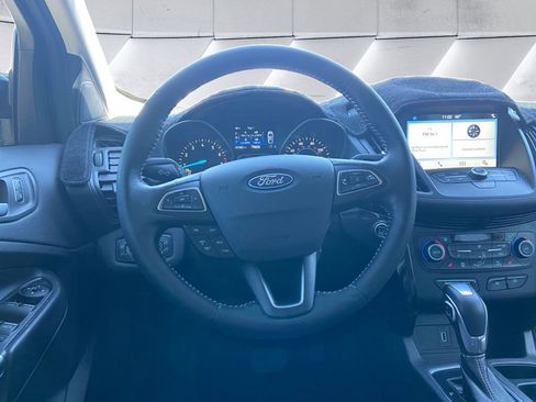 Used 2019 Ford Escape SE image 8
