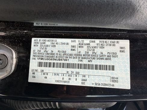 Used 2022 Ford Escape SE FWD image 17