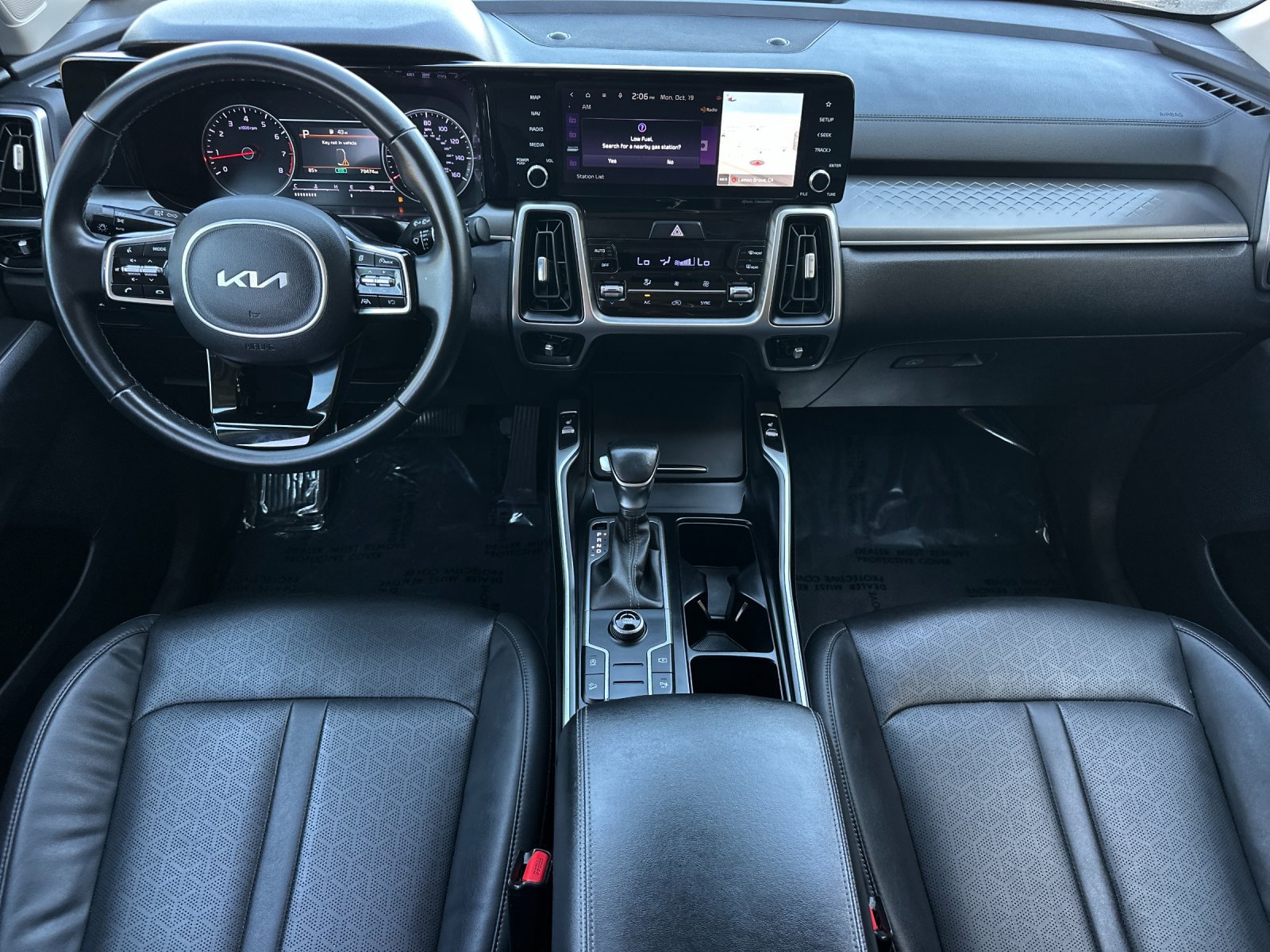 Used 2022 Kia Sorento S w/ Panoramic Sunroof Package FWD image 12