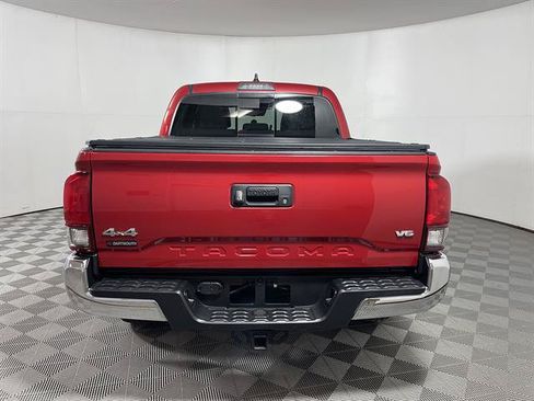 Certified 2021 Toyota Tacoma SR5 AWD/4WD image 6