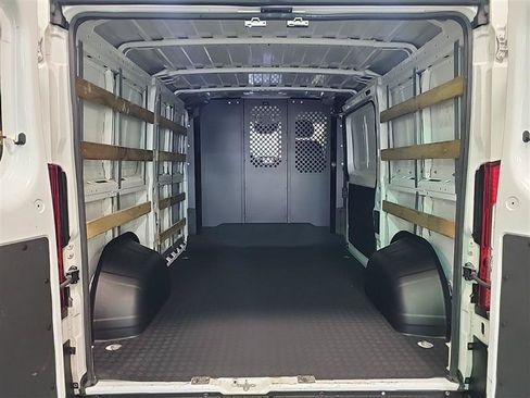 Used 2025 RAM ProMaster 2500 w/ U-Haul Equipment Group FWD image 5
