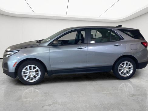 Used 2024 Chevrolet Equinox LS FWD image 9